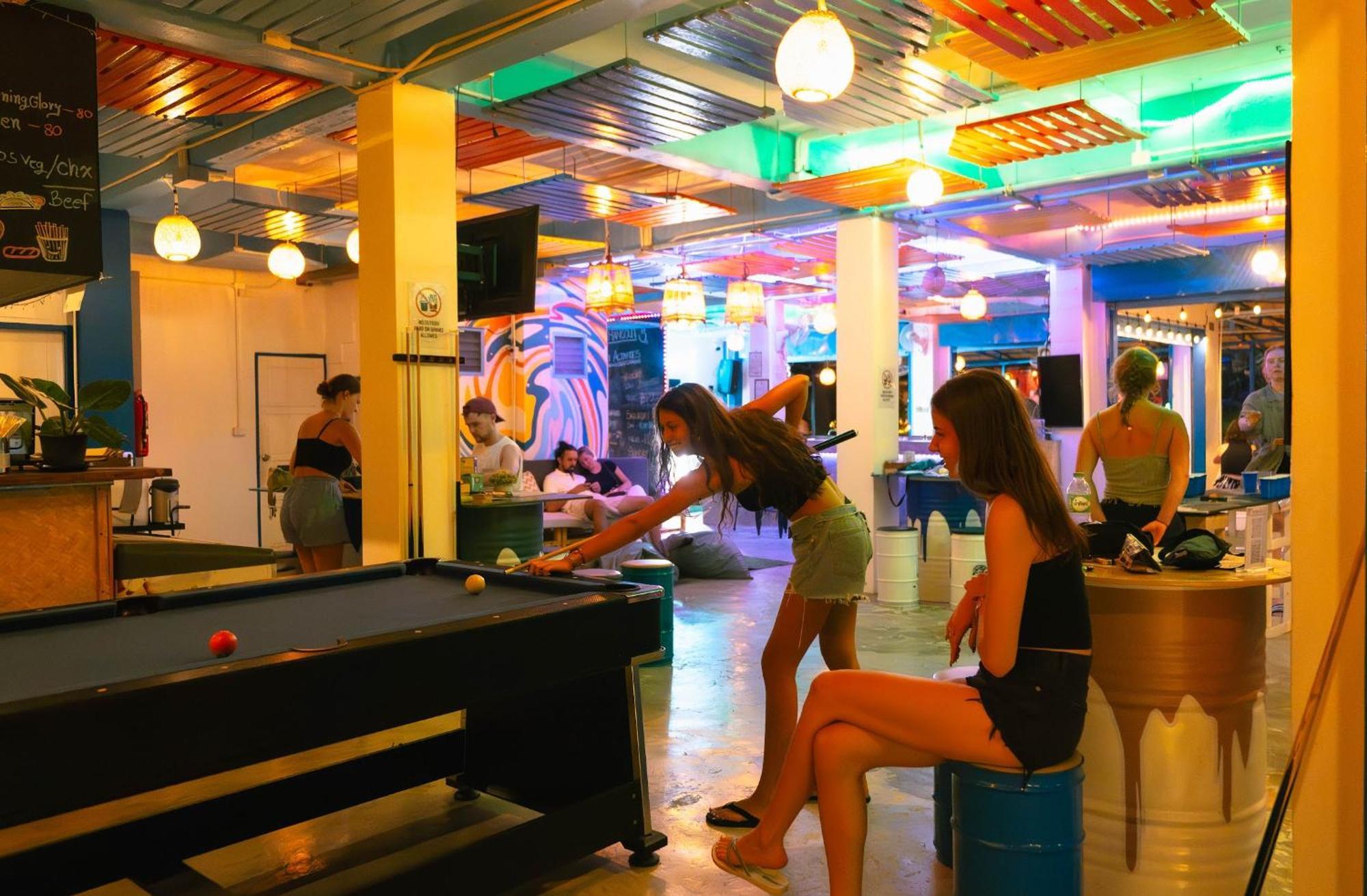 The Hangout Hostel Ao Nang Dış mekan fotoğraf